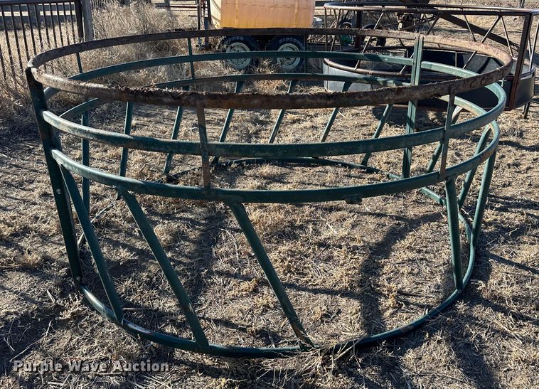 image for item LT9475 (2) round bale feeders