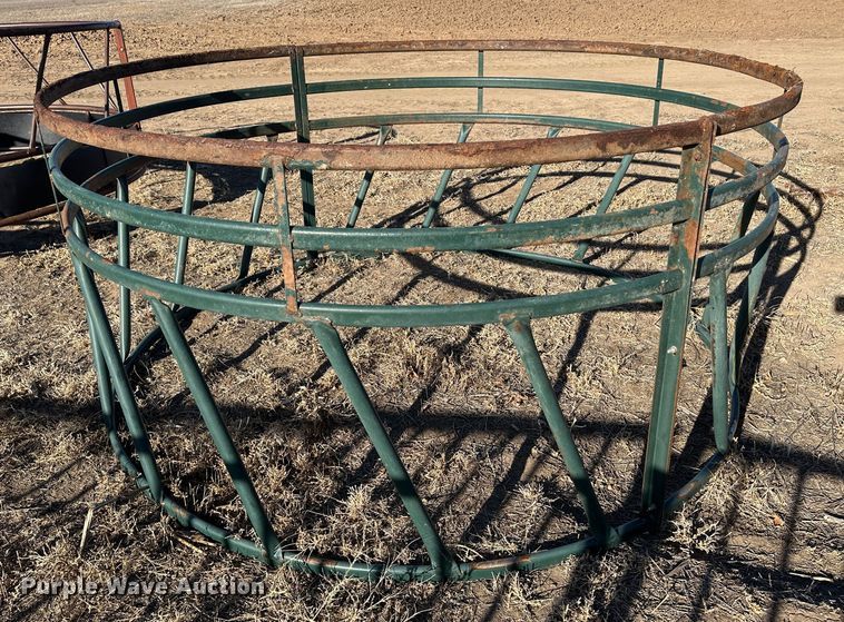 image for item LT9475 (2) round bale feeders