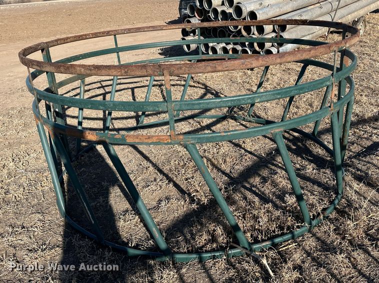 image for item LT9475 (2) round bale feeders