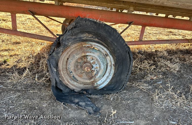 image for item LT9476 Approximately 45 joints of flood irrigation pipe