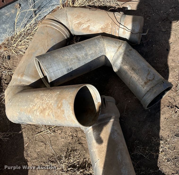 image for item LT9476 Approximately 45 joints of flood irrigation pipe