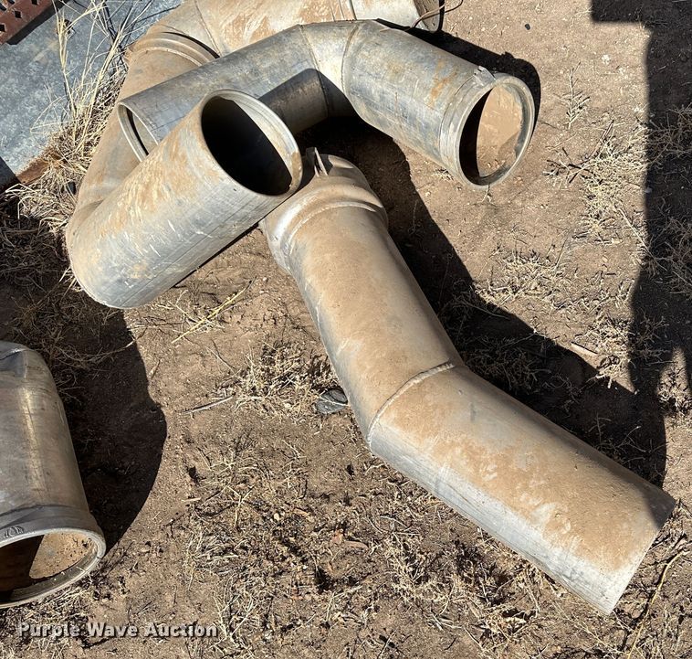 image for item LT9476 Approximately 45 joints of flood irrigation pipe