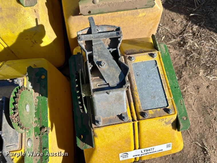 image for item LT9477 Planter parts