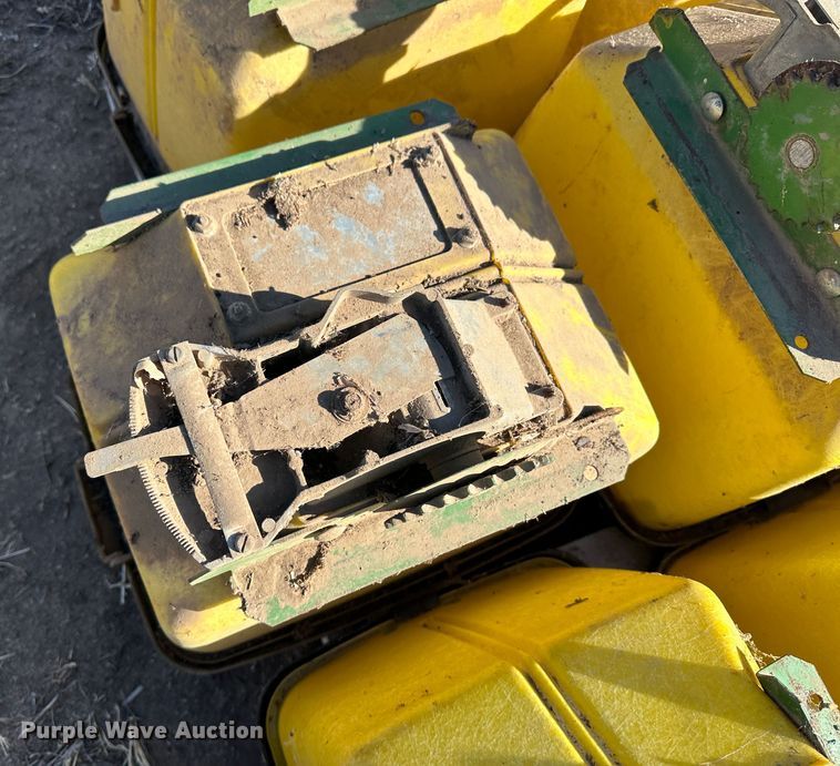 image for item LT9477 Planter parts