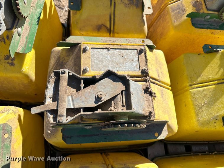 image for item LT9477 Planter parts