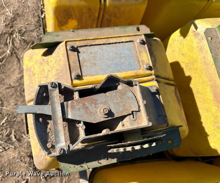 image for item LT9477 Planter parts