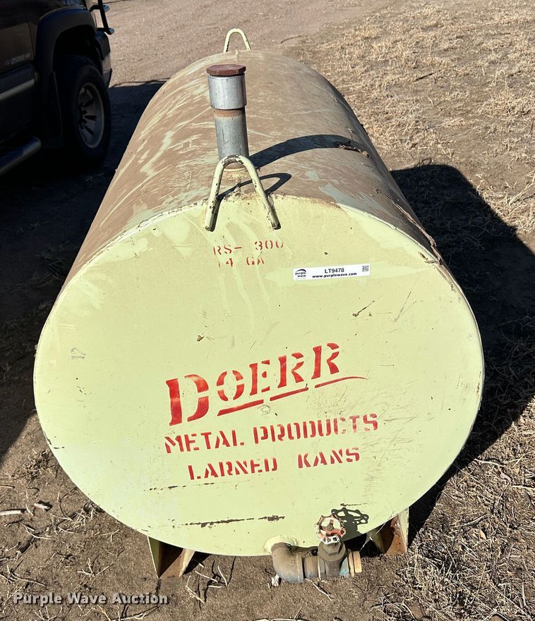 image for item LT9478 300 gallon fuel tank