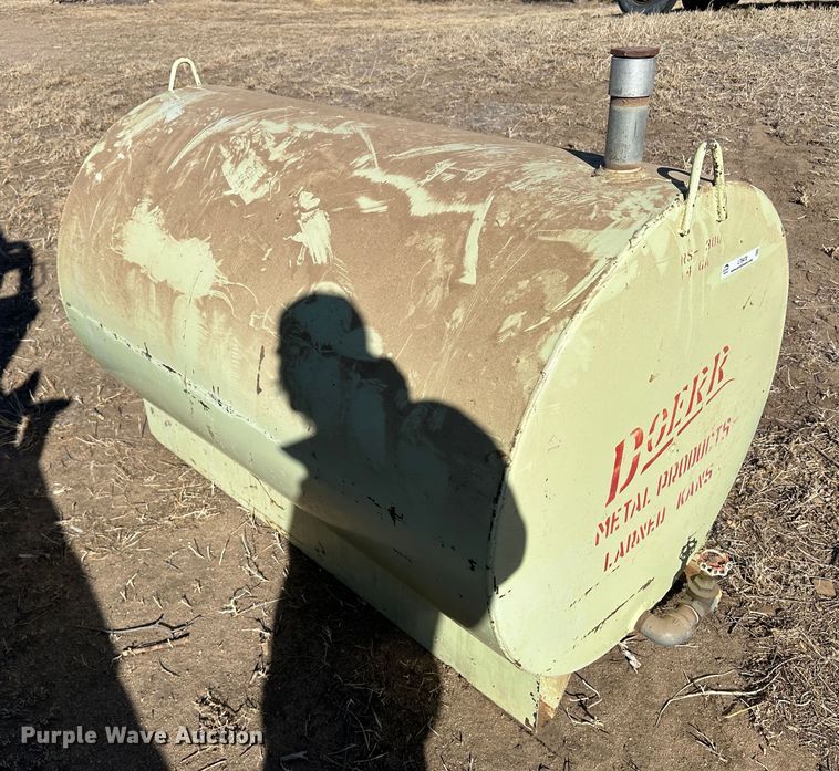 image for item LT9478 300 gallon fuel tank