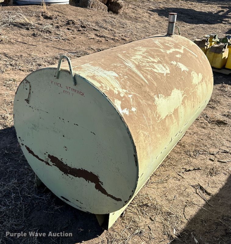 image for item LT9478 300 gallon fuel tank