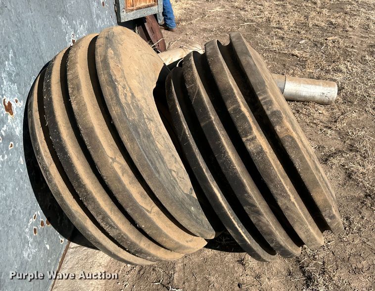 image for item LT9479 (2) 16.5L-16.1 tires and wheels