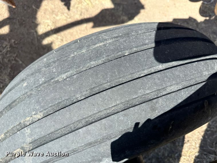 image for item LT9480 Landoll Soil-Master II  chisel