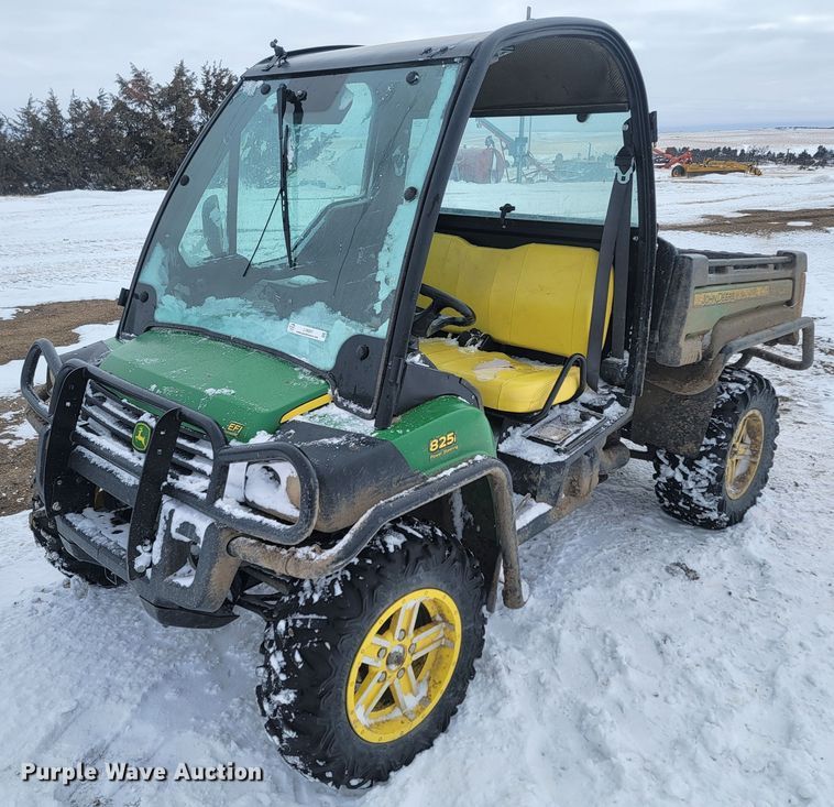 image for item LV9287 2016 John Deere 825i Gator  utility vehicle