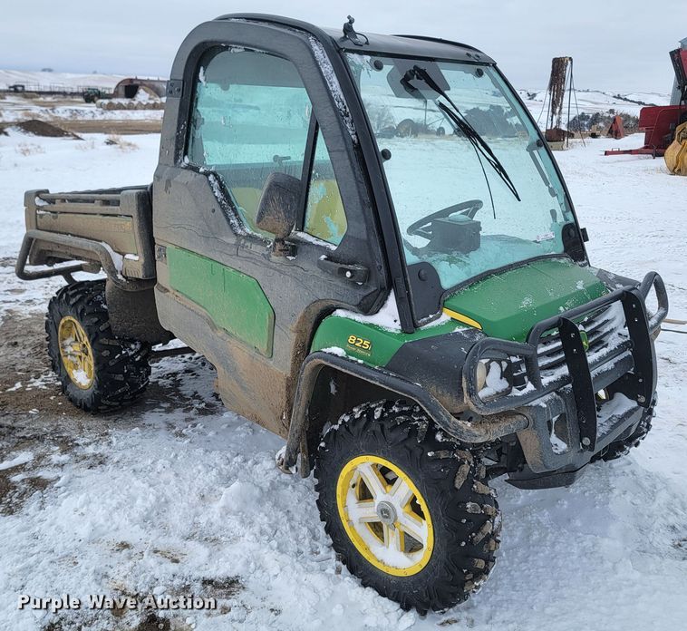 image for item LV9287 2016 John Deere 825i Gator  utility vehicle