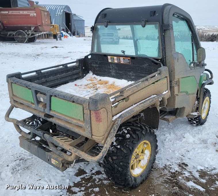 image for item LV9287 2016 John Deere 825i Gator  utility vehicle