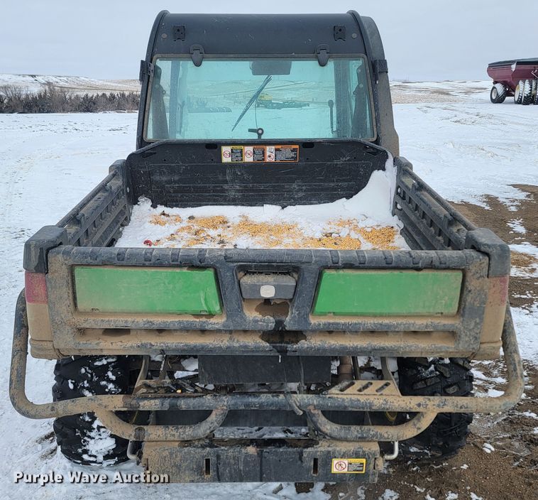 image for item LV9287 2016 John Deere 825i Gator  utility vehicle