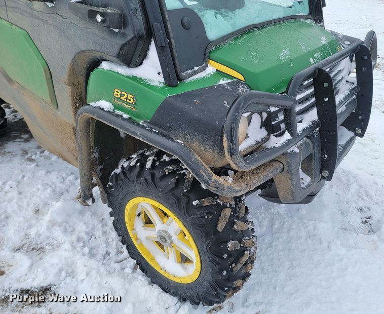 image for item LV9287 2016 John Deere 825i Gator  utility vehicle