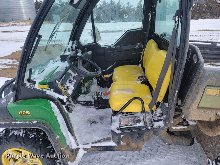 image for item LV9287 2016 John Deere 825i Gator  utility vehicle