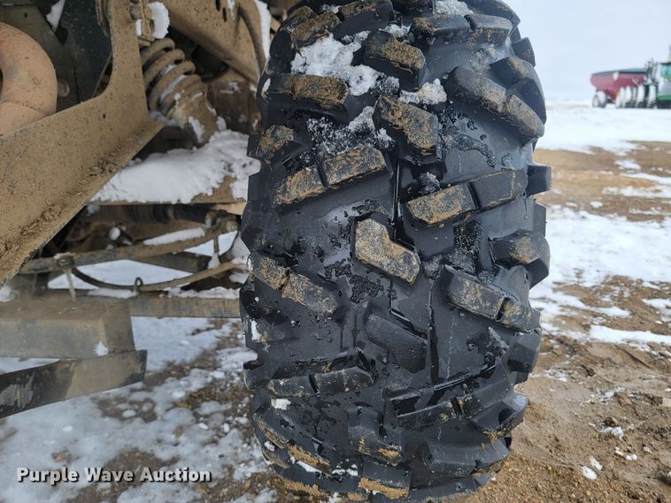 image for item LV9287 2016 John Deere 825i Gator  utility vehicle