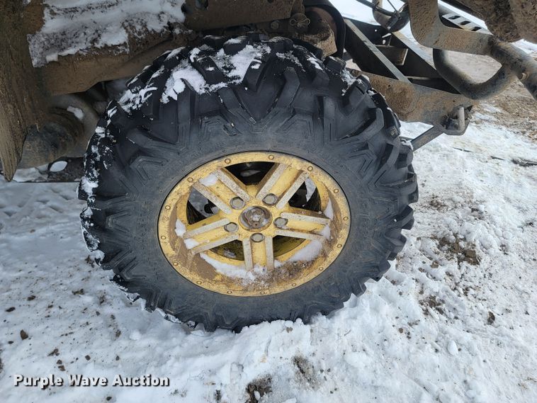 image for item LV9287 2016 John Deere 825i Gator  utility vehicle