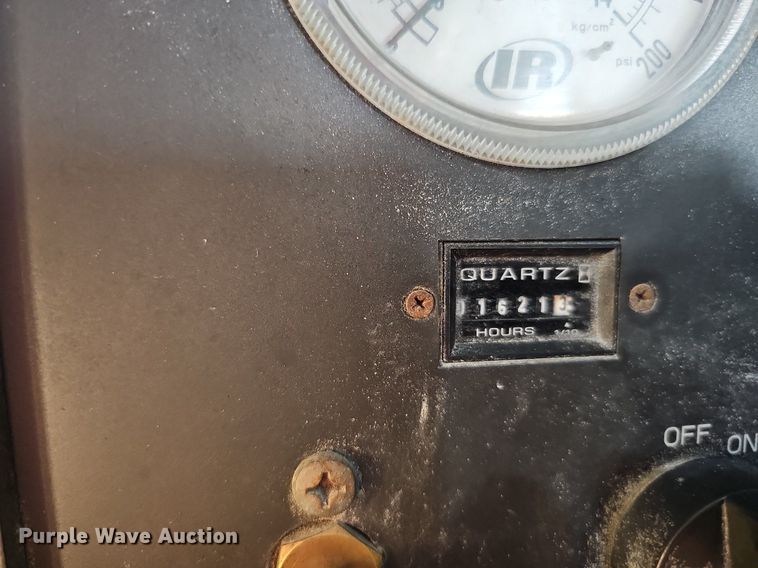 image for item MC9646 2012 Doosan C185WKUB-T4I  air compressor