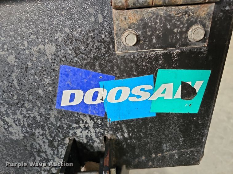 image for item MC9646 2012 Doosan C185WKUB-T4I  air compressor