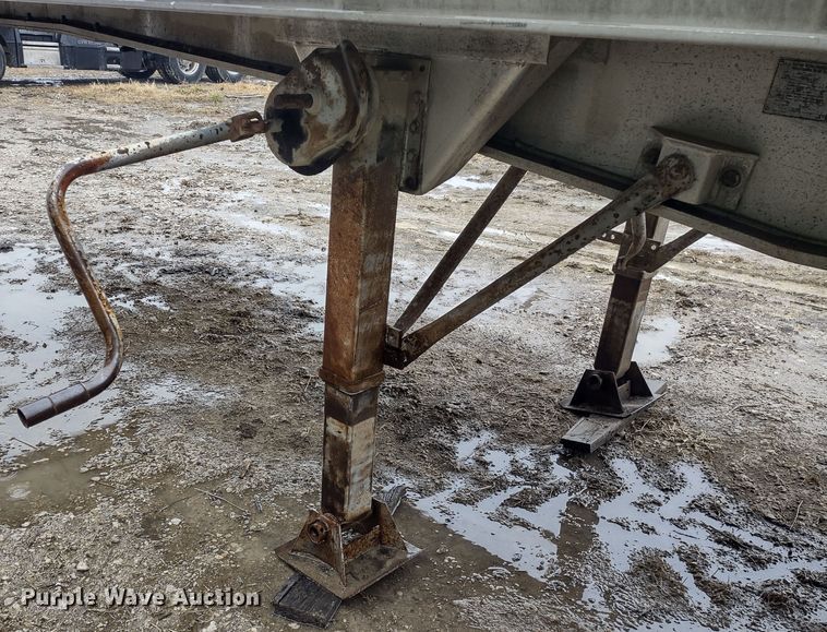 image for item MD9440 1979 Ravens 54028  flatbed trailer