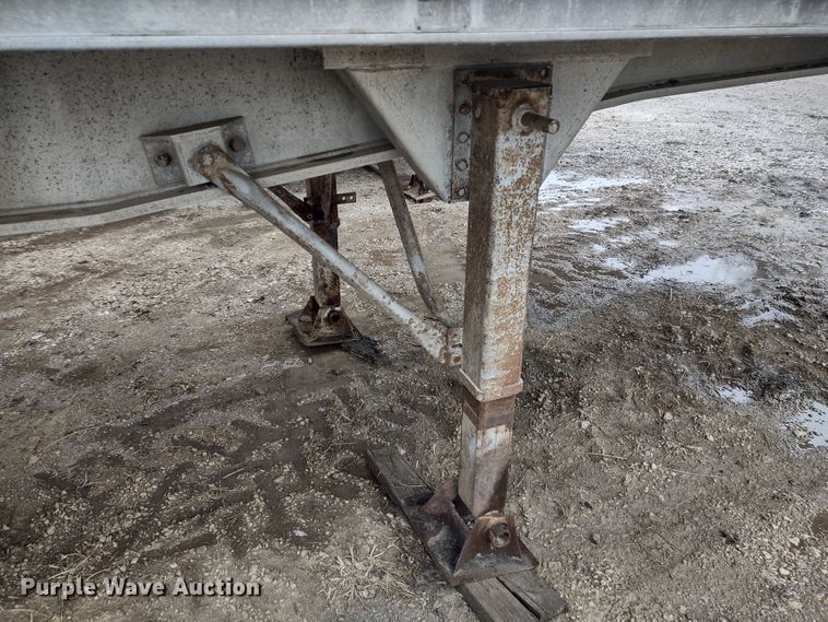 image for item MD9440 1979 Ravens 54028  flatbed trailer