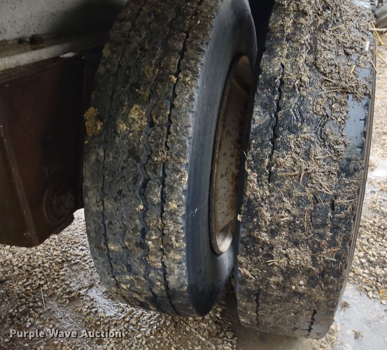 image for item MD9440 1979 Ravens 54028  flatbed trailer