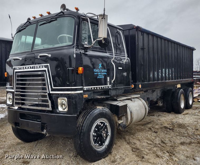 image for item MD9443 1979 International Transtar II  grain truck