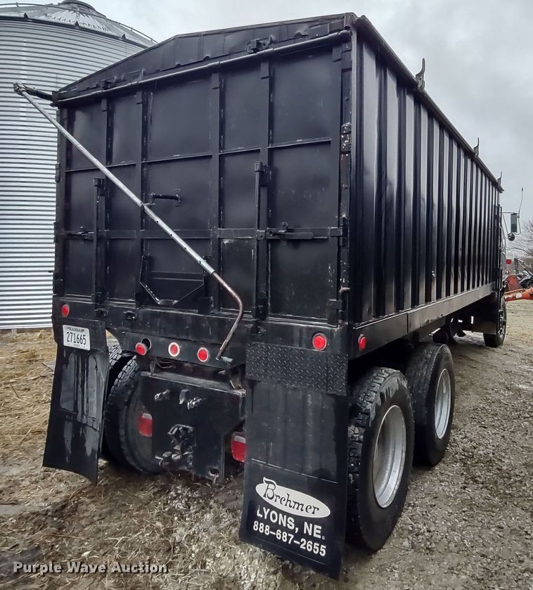 image for item MD9443 1979 International Transtar II  grain truck
