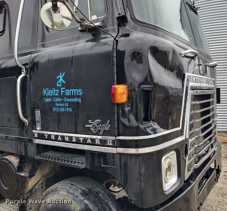 image for item MD9443 1979 International Transtar II  grain truck