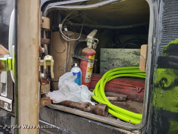 image for item MD9443 1979 International Transtar II  grain truck