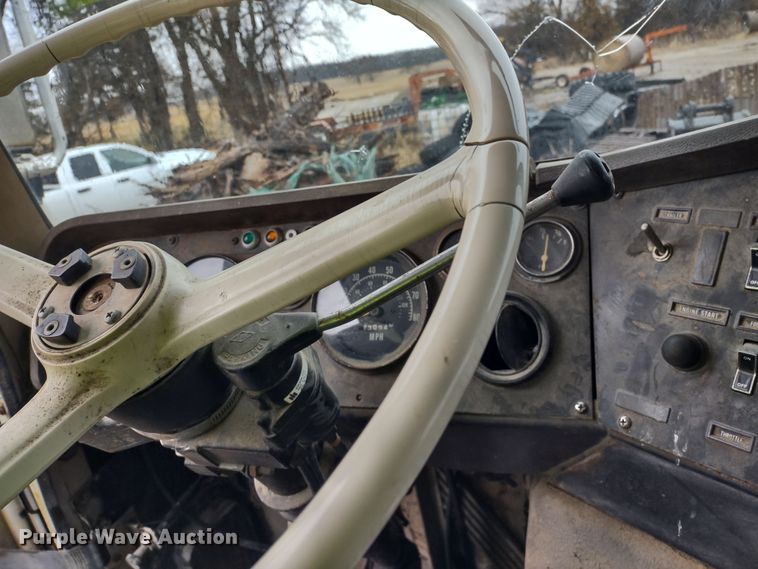 image for item MD9443 1979 International Transtar II  grain truck