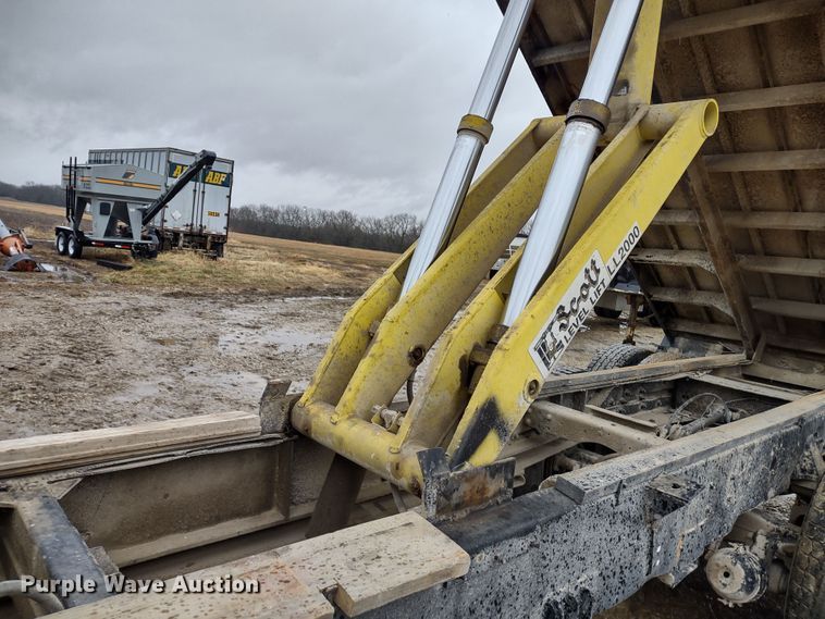 image for item MD9443 1979 International Transtar II  grain truck