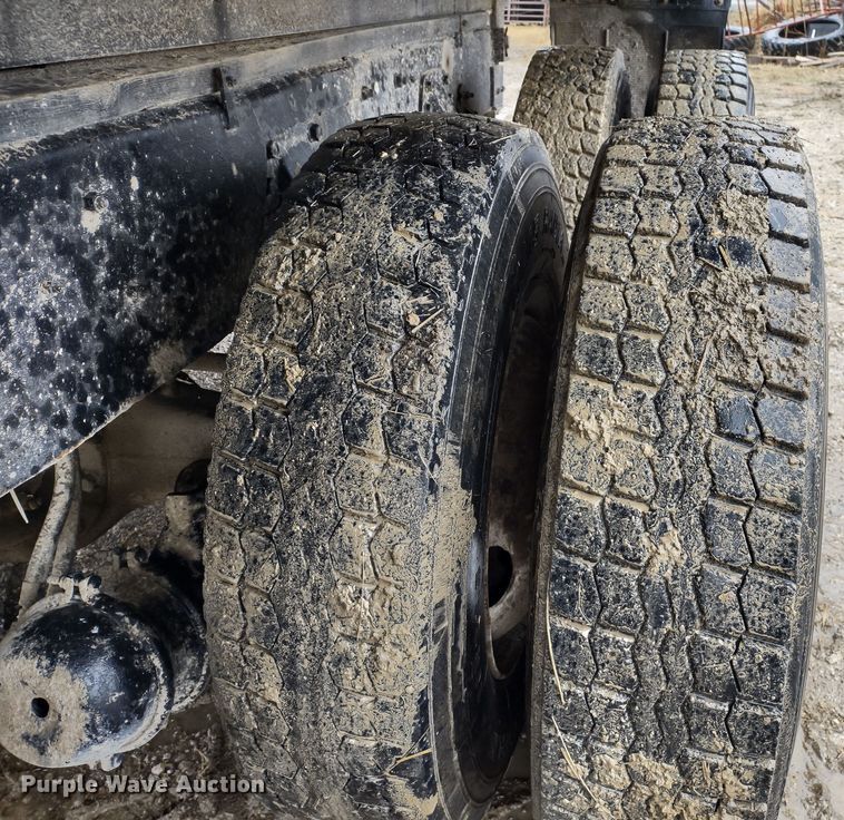 image for item MD9443 1979 International Transtar II  grain truck