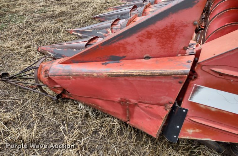 image for item MD9463 Massey Ferguson 1163  corn head