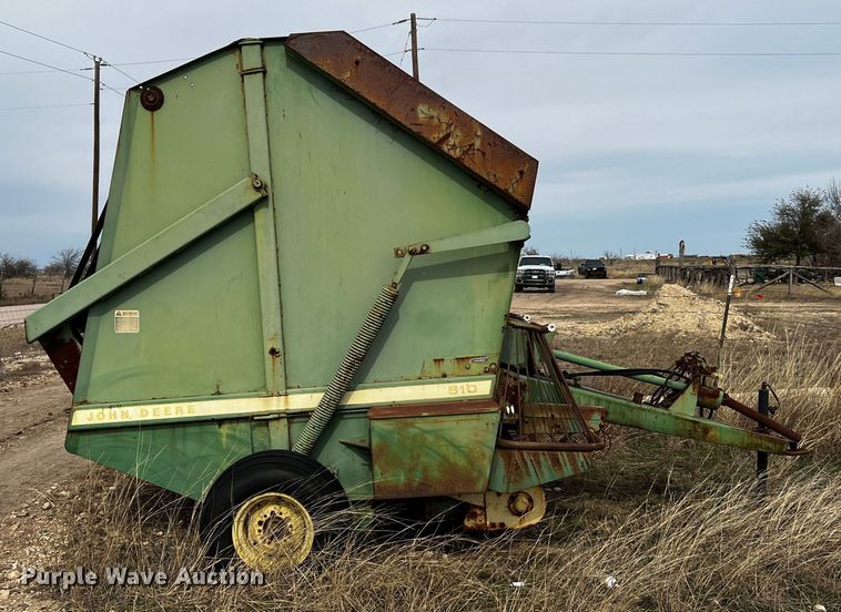 image for item MF9805 John Deere 510  round baler