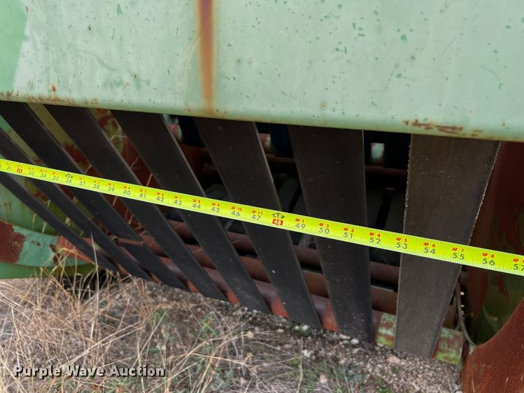 image for item MF9805 John Deere 510  round baler