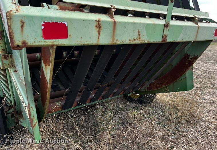 image for item MF9805 John Deere 510  round baler