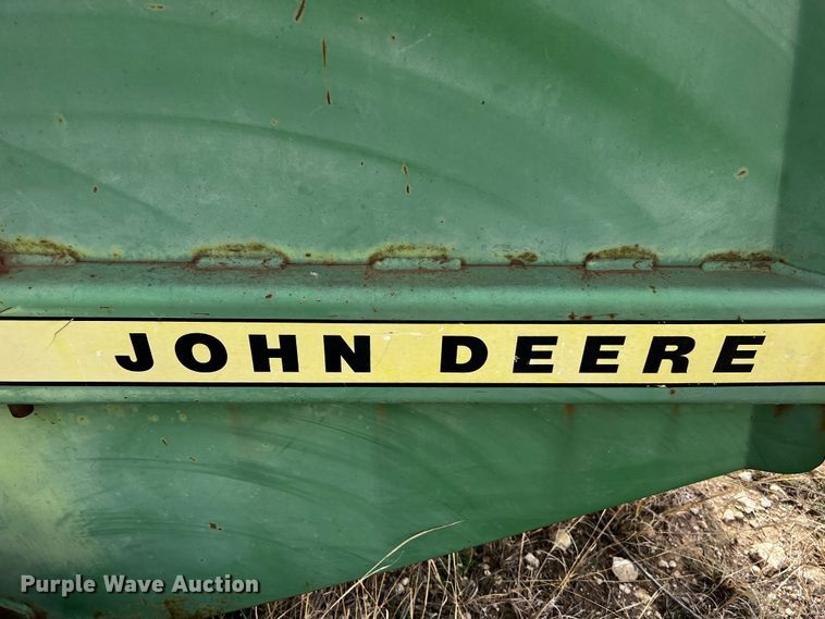 image for item MF9805 John Deere 510  round baler