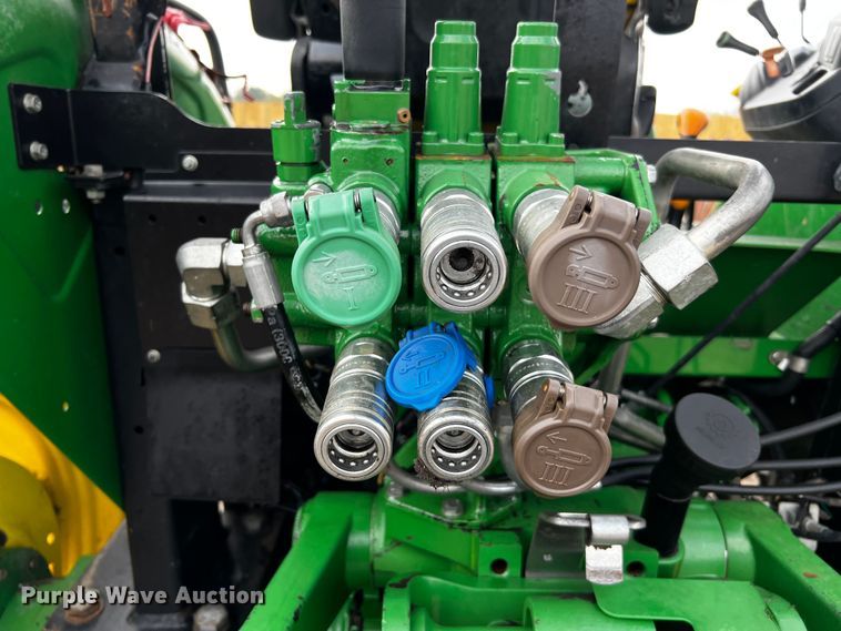 image for item MF9816 2016 John Deere 5100E  MFWD tractor