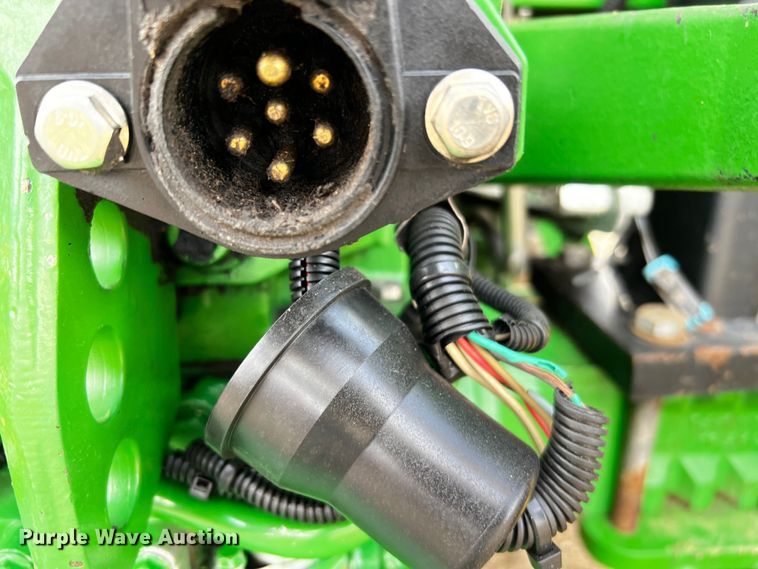 image for item MF9816 2016 John Deere 5100E  MFWD tractor