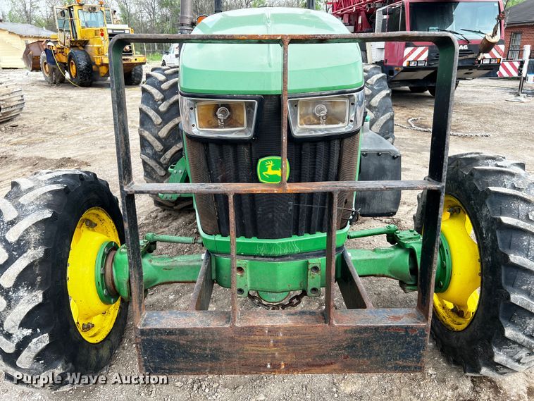 image for item MF9816 2016 John Deere 5100E  MFWD tractor