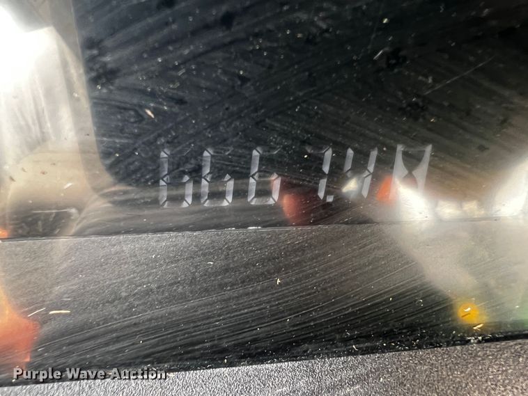 image for item MF9816 2016 John Deere 5100E  MFWD tractor