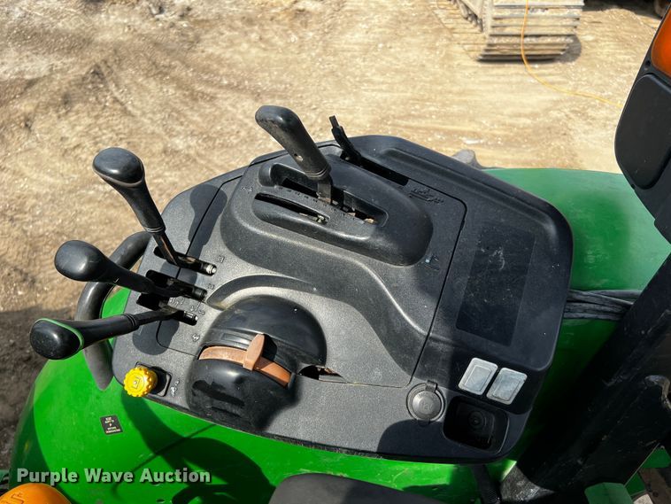 image for item MF9816 2016 John Deere 5100E  MFWD tractor