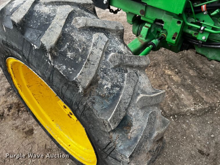 image for item MF9816 2016 John Deere 5100E  MFWD tractor