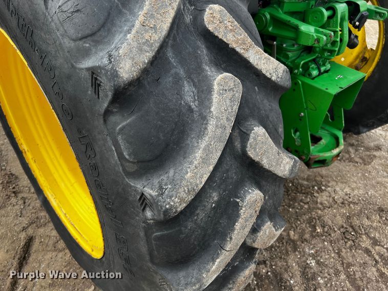 image for item MF9816 2016 John Deere 5100E  MFWD tractor