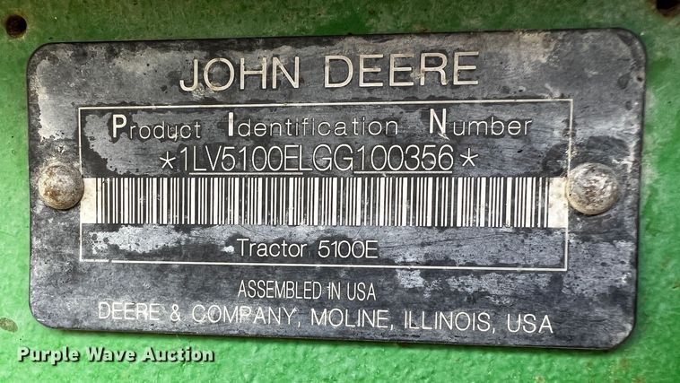 image for item MF9816 2016 John Deere 5100E  MFWD tractor