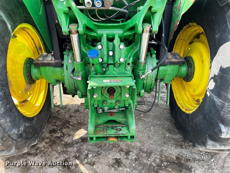 image for item MF9820 2014 John Deere 5100M  MFWD tractor