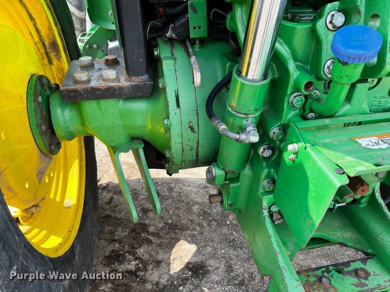 image for item MF9820 2014 John Deere 5100M  MFWD tractor